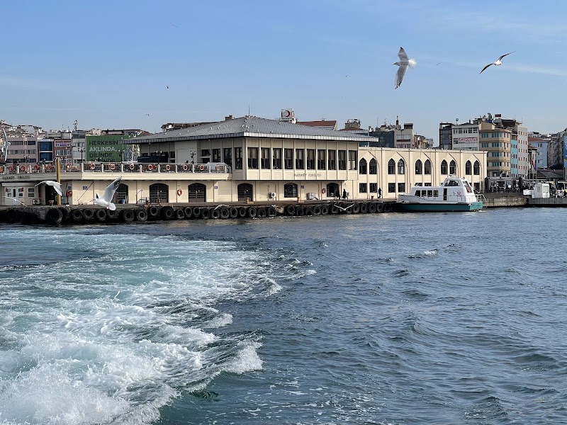 City Lines Karakoy - Kadikoy Ferry Line - City Lines Karakoy - Kadikoy Ferry Line, Kemankeş Karamustafa Paşa, Rıhtım Cd. No:17, 34425 Beyoğlu/İstanbul, Türkiye