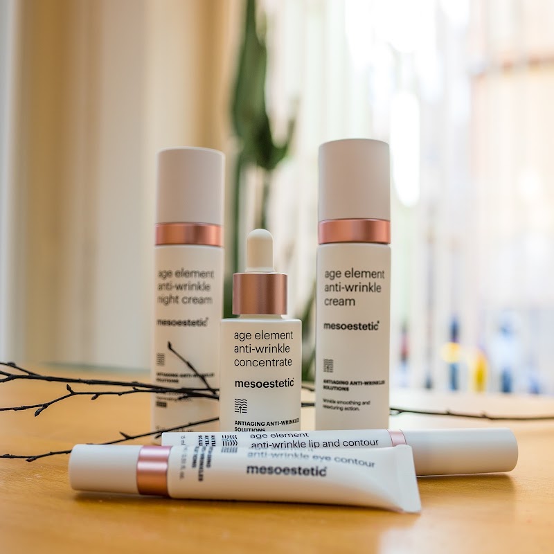 Laga Lab - Skin & Beauty Experts in Granada - Laga Lab - Skin & Beauty Experts in Granada C. Marqués de Falces, 4, Loc derecha, Centro, 18001 Granada, Spain