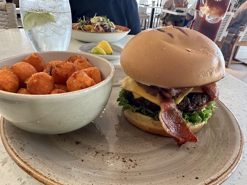 Palm Beach bar