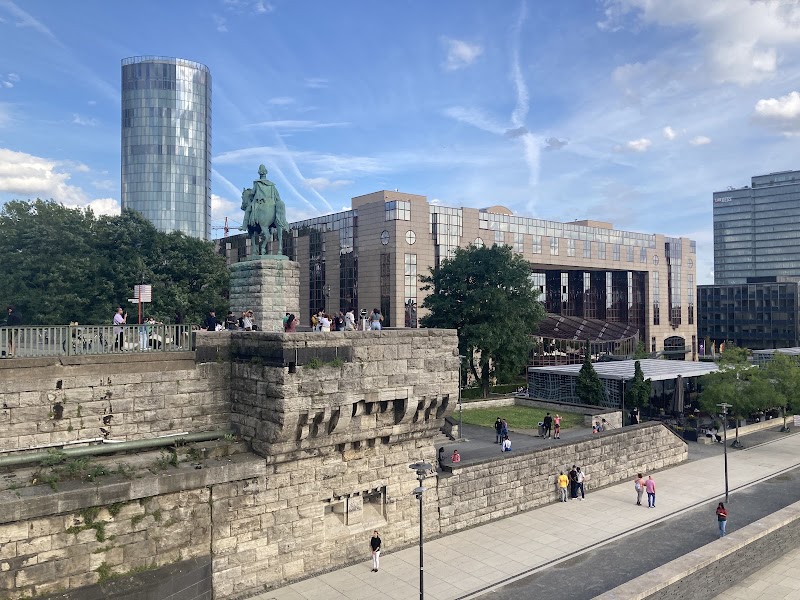 Rheinboulevard - Rheinboulevard Kennedy-Ufer, 50679 Köln, Germany