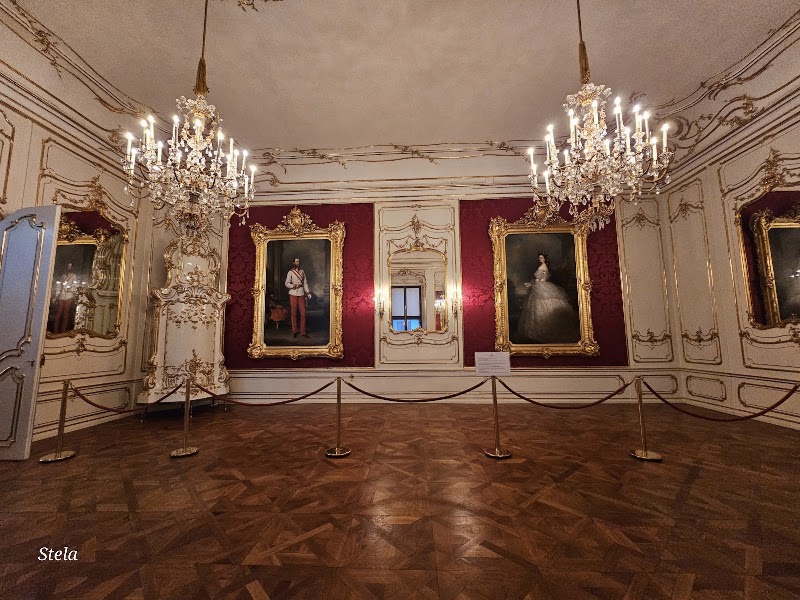 Sisi Museum - Sisi Museum Michaelerkuppel, 1010 Wien, Austria