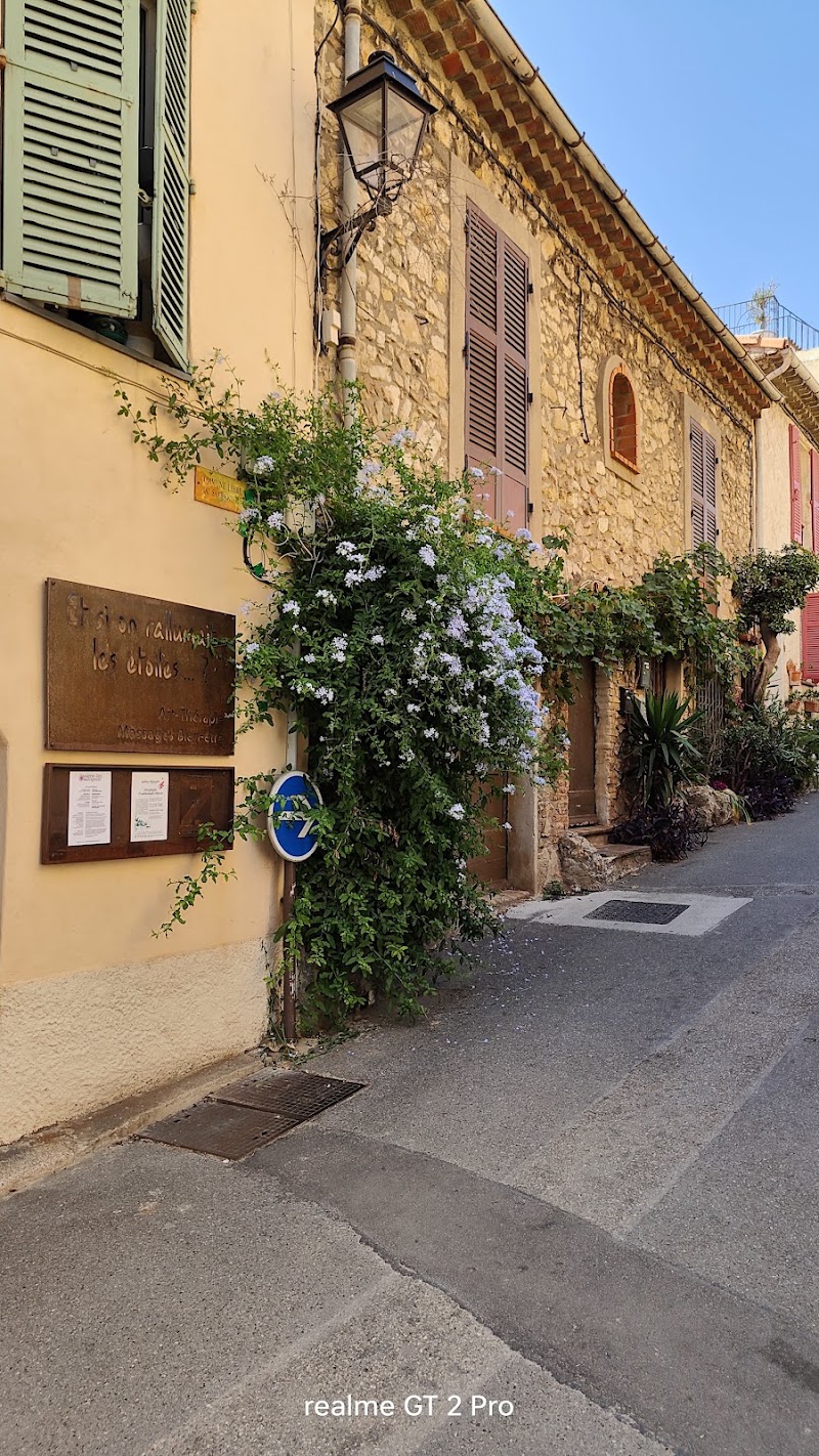 AUBERNON apartment (1min from the beach) - AUBERNON apartment (1min from the beach) 11 Imp. Aubernon, 06600 Antibes, France