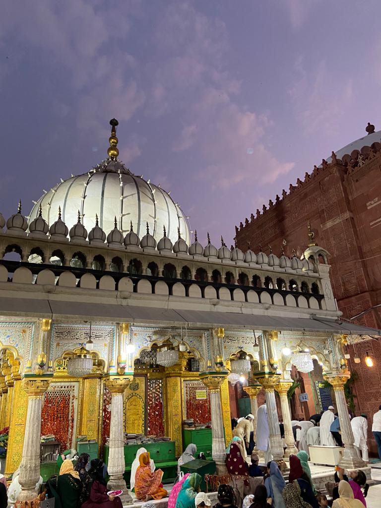 Dargah Nizamuddin Aulia - Dargah Nizamuddin Aulia B-27, Nizamuddin, Nizammudin West Slum, Nizamuddin West, New Delhi, Delhi 110013, India