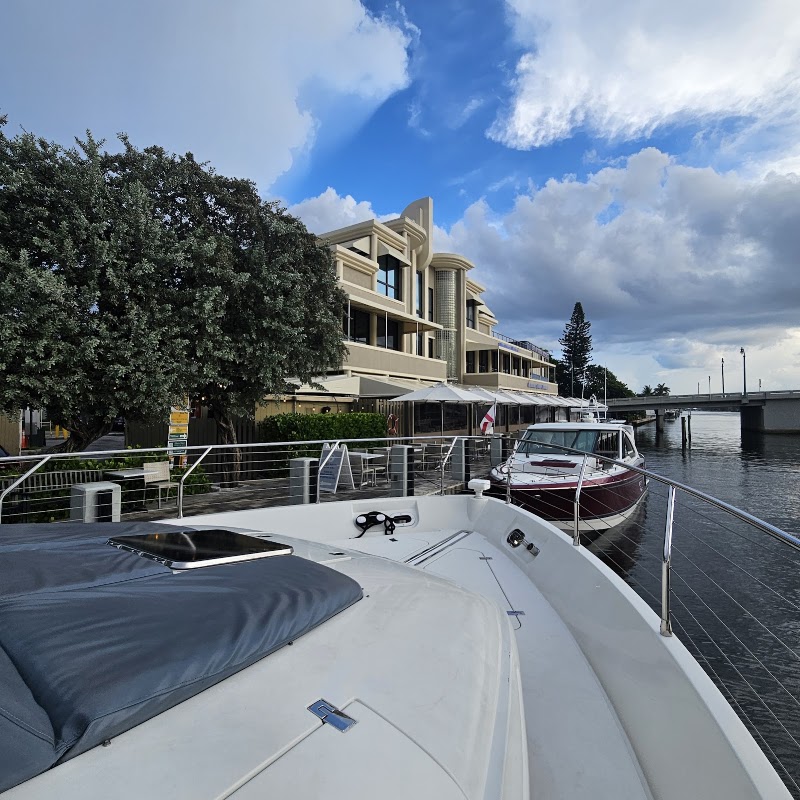 Coastal Yacht Tours - Coastal Yacht Tours Riverside Hotel (behind Boathouse Restaurant, 620 SE 4th St, Fort Lauderdale, FL 33301, USA
