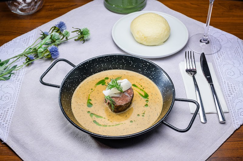 ROLAND Slovak Restaurant - ROLAND Slovak Restaurant, Hlavné námestie 5, 811 01 Bratislava-Staré Mesto, Slovakia