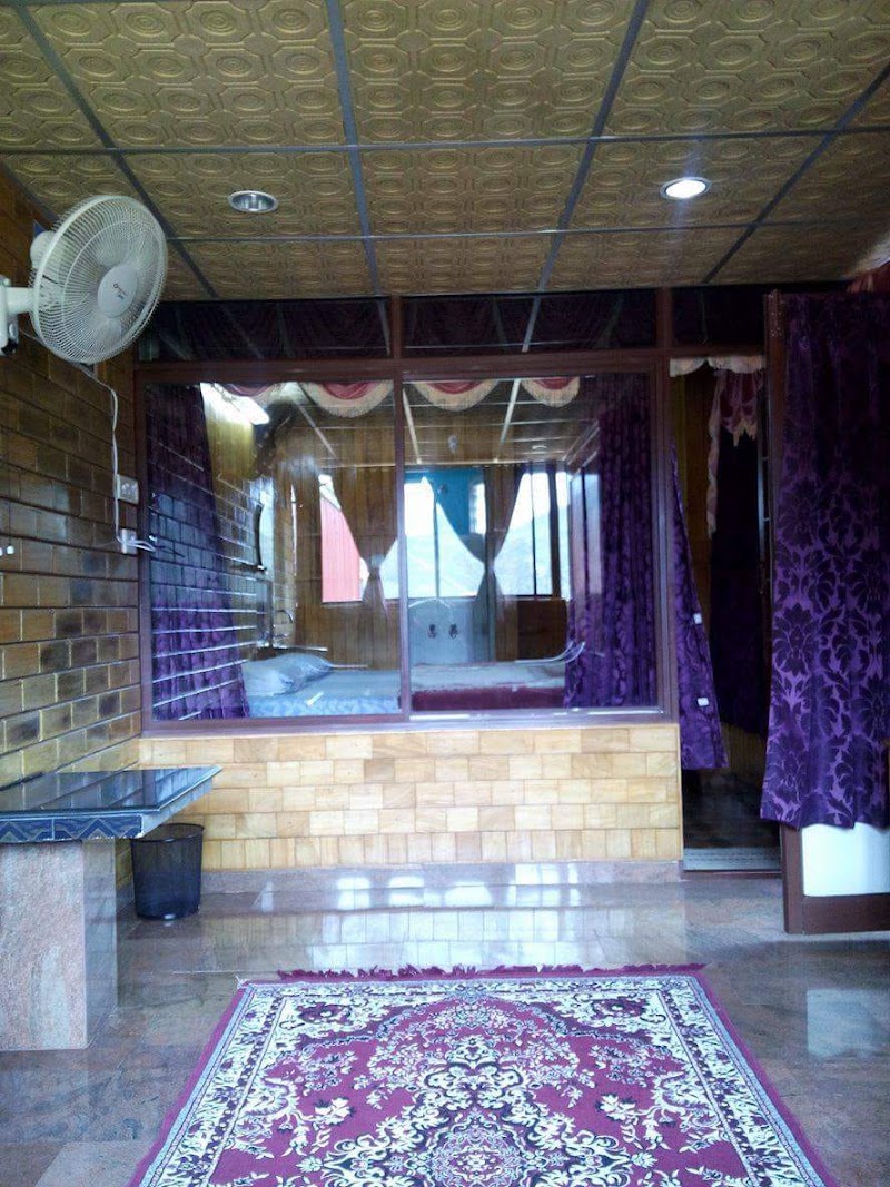 JJ Cottage - JJ Cottage Panchayath Hospital Rd, Moolakadai, Munnar, Kerala 685612, India