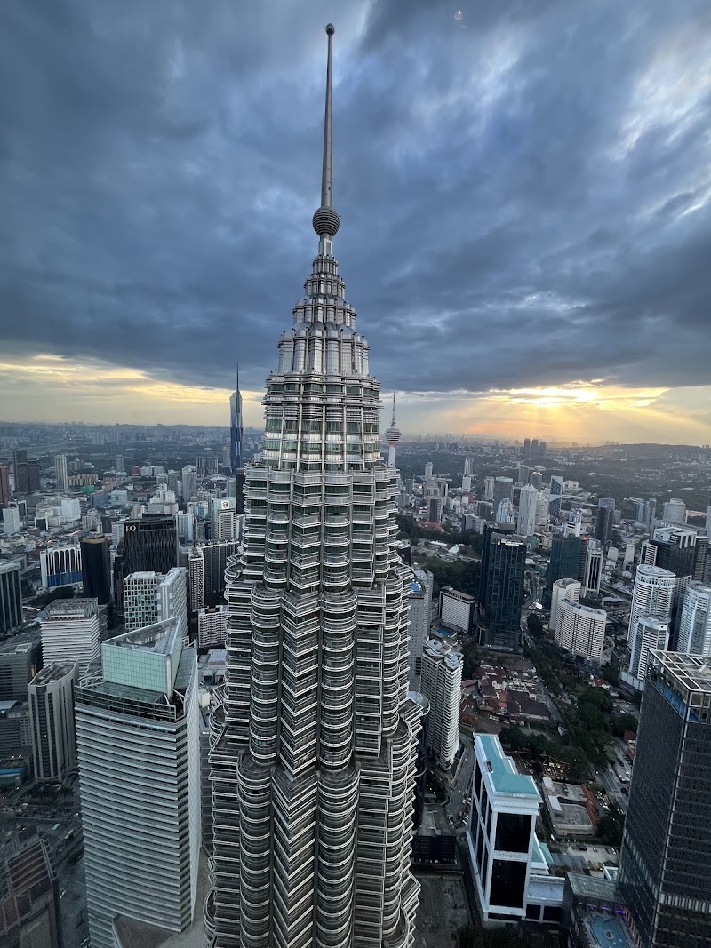 Petronas Twin Towers Photo Point - Petronas Twin Towers Photo Point Menara Berkembar Petronas, Kuala Lumpur City Centre, 50450 Kuala Lumpur, Wilayah Persekutuan Kuala Lumpur, Malaysia