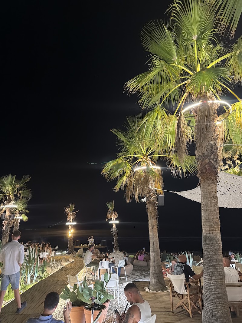 Nosso Beach Vlorë - Nosso Beach Vlorë, Rruga Murat Terbaç, Vlora 9400, Albania