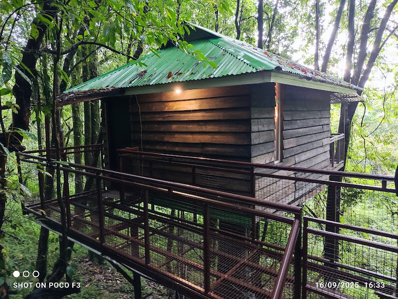 Lenzila Retreat