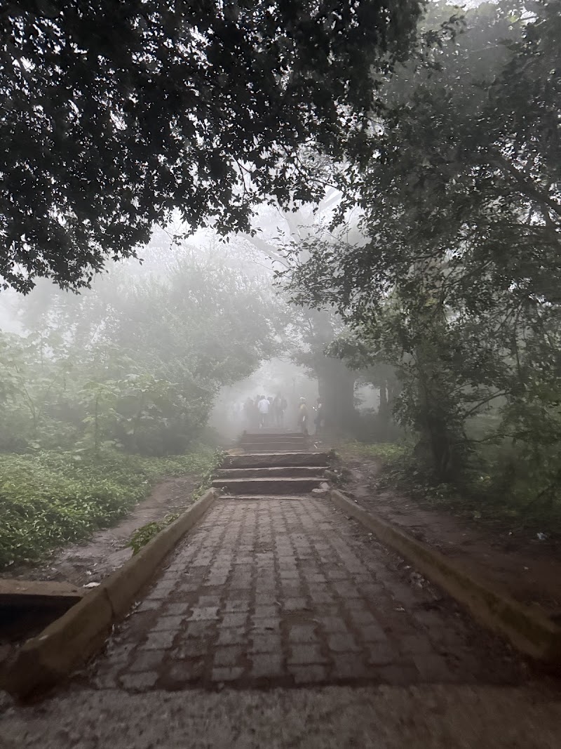 Nandi Hills Sunrise View point - Nandi Hills Sunrise View point 9M9M+FR5, Nandi Hills, Karnataka 562103, India