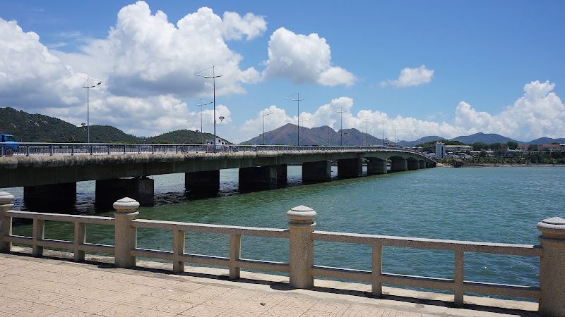 Trần Phú Bridge - Trần Phú Bridge, 756X+QMG, Bac NHA Trang, Khanh Hoa 650000, Vietnam