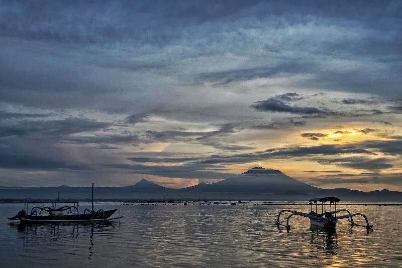 Sindhu Beach - Sindhu Beach, 8787+8VC, Jl. Pantai Sindhu, Sanur, Denpasar Selatan, Kota Denpasar, Bali 80228, Indonesia