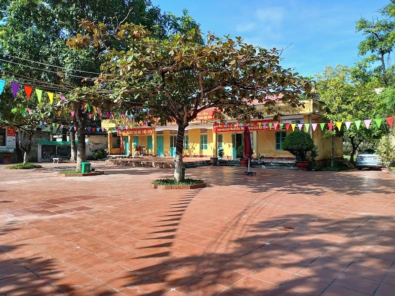 Trường tiểu học Trường Yên - Trường tiểu học Trường Yên, 7WV5+6WH, QL38B, Tây Hoa Lư, Ninh Bình, Vietnam