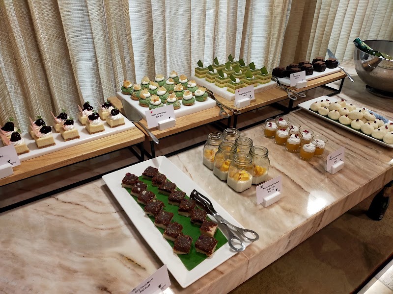The JW Lounge - The JW Lounge 24, 24/1, Vittal Mallya Rd, KG Halli, Shanthala Nagar, Ashok Nagar, Bengaluru, Karnataka 560001, India