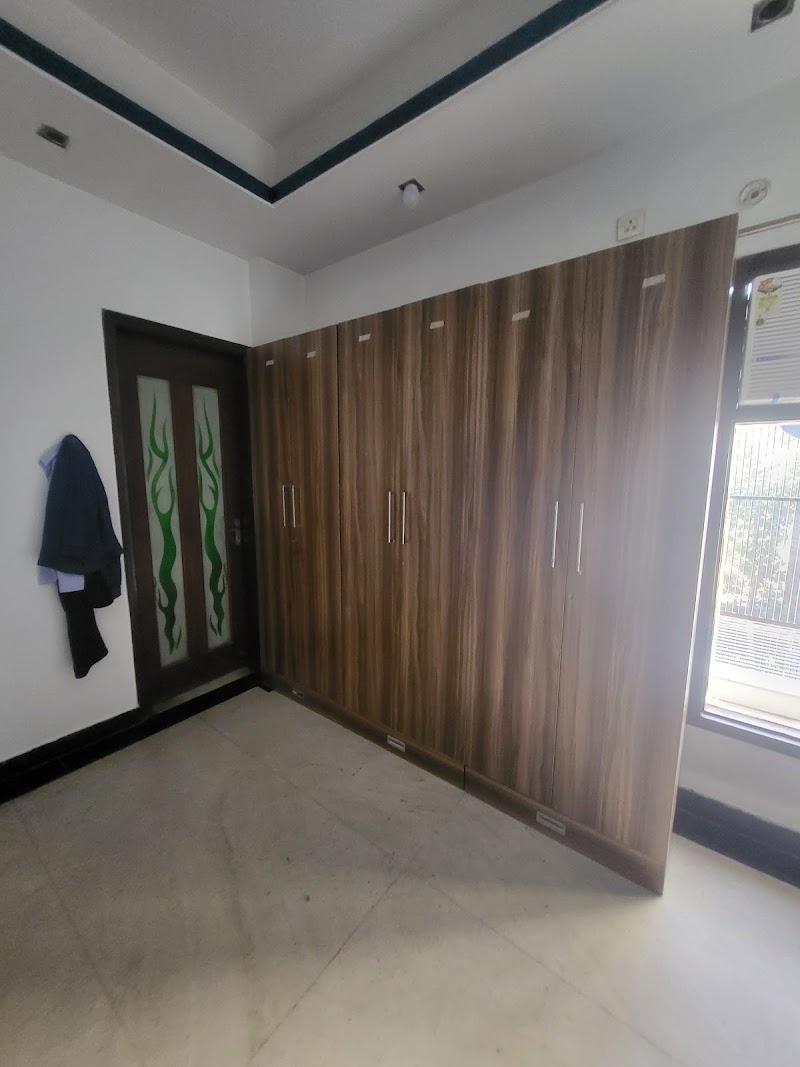 Radhe Mohan Girls & Boys PG - Radhe Mohan Girls & Boys PG 552, 2nd floor, opposite D MALL, Niti Khand 3, Manoj Vihar, Indirapuram, Ghaziabad, Uttar Pradesh 201014, India