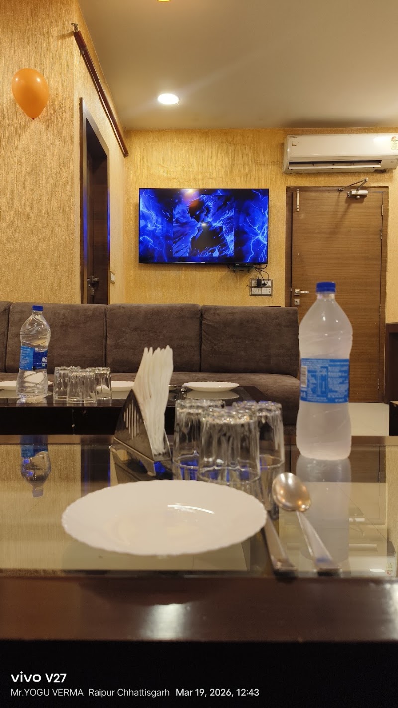 Flavours The Restaurant - Flavours The Restaurant Pandri Road, &, Vidhan Sabha Rd, Pandri, Raipur, Chhattisgarh 492004, India