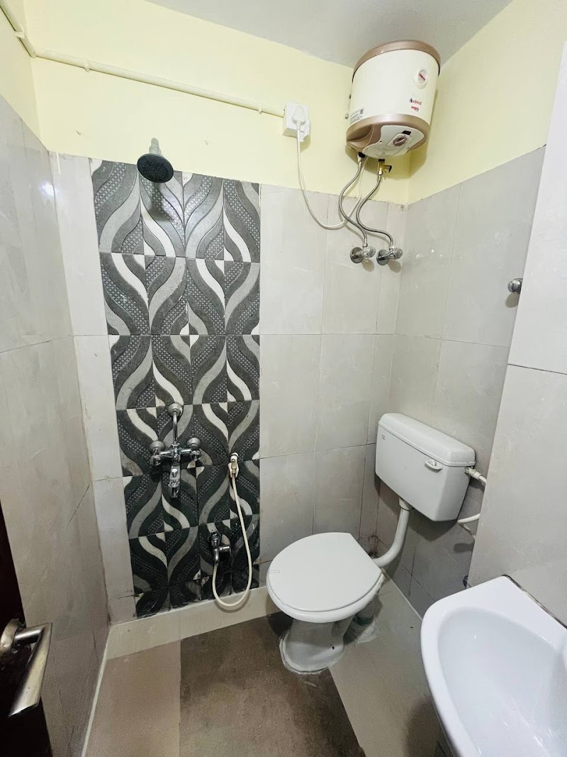HOTEL AIRLINES - HOTEL AIRLINES Kapalitala Ln, near indian airlines, Bowbazar, Kolkata, West Bengal 700012, India