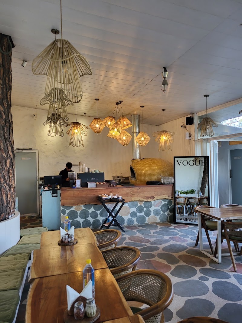 The AMIGOS Experience Pizzeria🍕| Best Restaurant in Kasauli💯 | Speciality coffee☕ & all day dining & café⭐⭐⭐⭐⭐ - The AMIGOS Experience Pizzeria🍕| Best Restaurant in Kasauli💯 | Speciality coffee☕ & all day dining & café⭐⭐⭐⭐⭐ Road, Dochi, Kasauli, Himachal Pradesh 173204, India