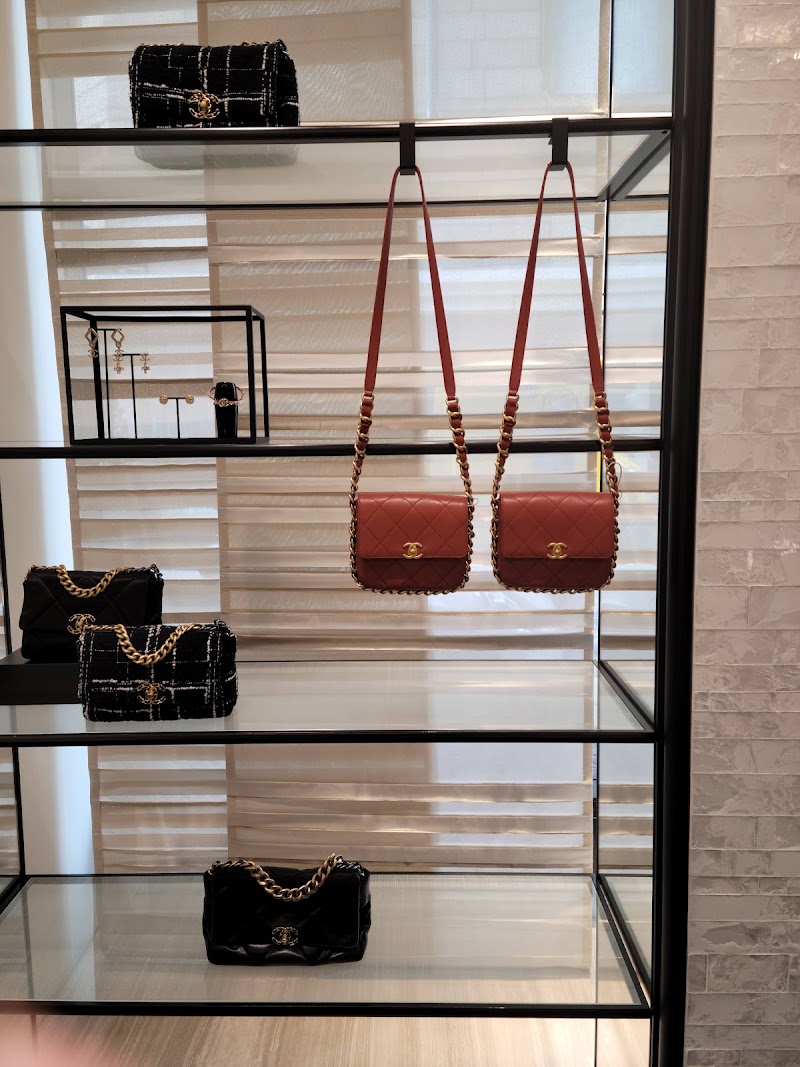 CHANEL - CHANEL, Goethestraße 10, 60313 Frankfurt am Main, Germany