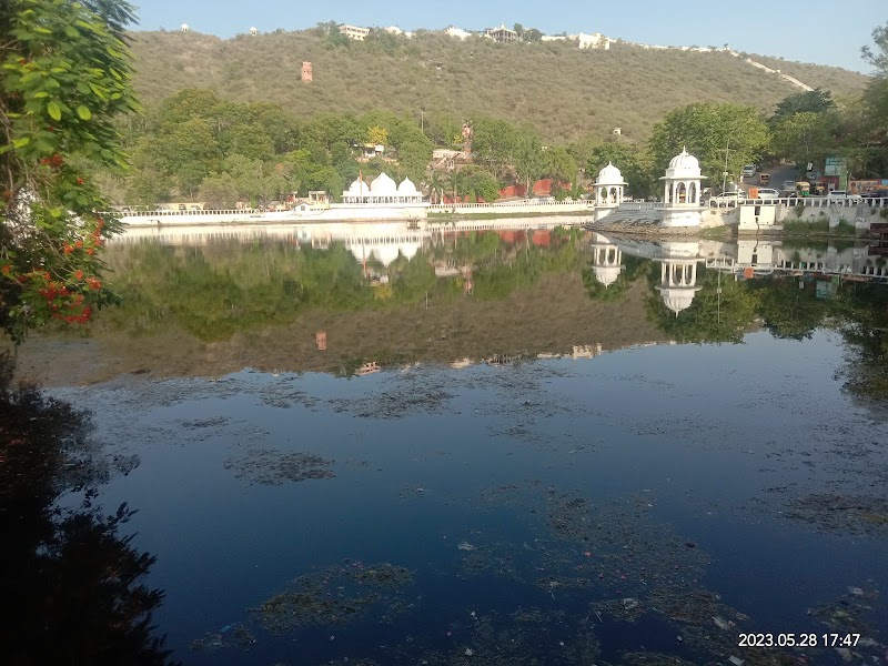 Karni mata temple ropeway ticket counter - Karni mata temple ropeway ticket counter, Deen Dayal Park, Doodh Talai, Pichola, Udaipur, Rajasthan 313001, India