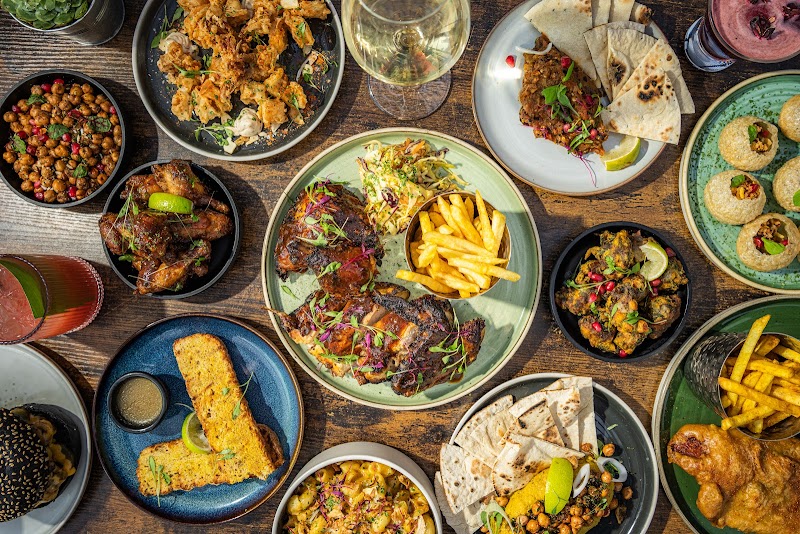 LIMIN SOUTHBANK - LIMIN SOUTHBANK 56 Upper Ground, London SE1 9PP, UK