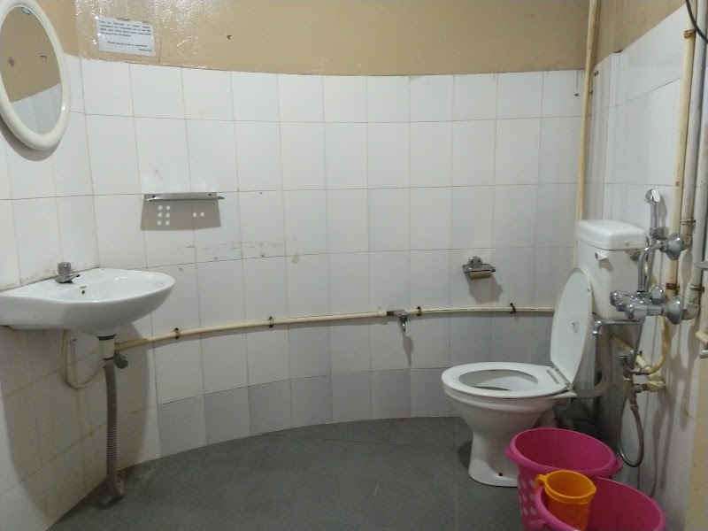 Hotel Highway Inn - Hotel Highway Inn, Laitumkhrah Main Rd, Nongkynrih, Laitumkhrah, Shillong, Meghalaya 793003, India