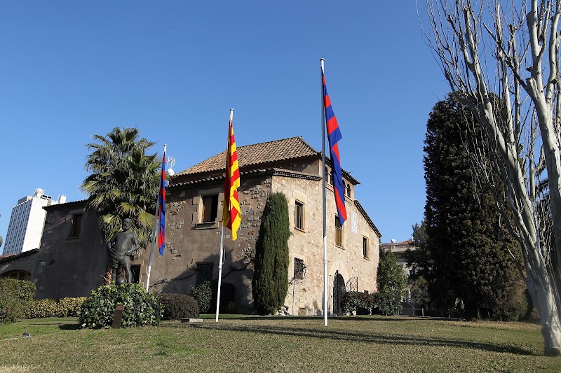 La Masia - La Masia La Masia, Carrer d'Elisabeth Eidenbenz, 25X, Les Corts, 08028 Barcelona, Spain