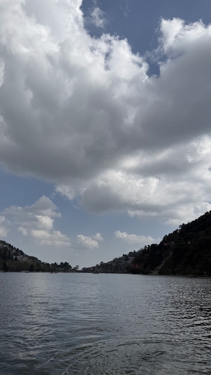 Lake Yacht Boat Stand - Lake Yacht Boat Stand, 9FR5+535, Mall Rd, Mallital, Nainital, Uttarakhand 263001, India