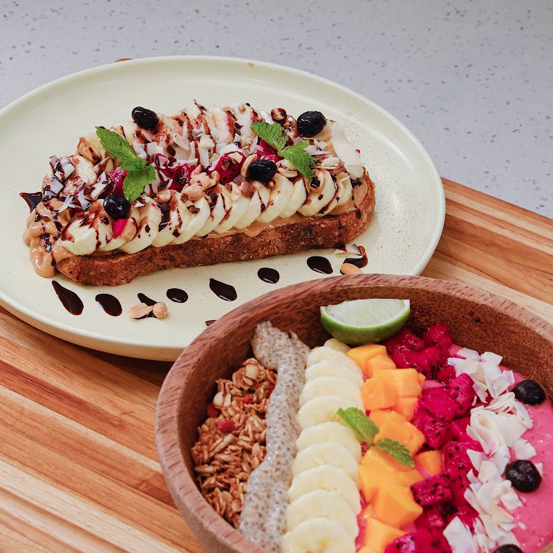 Roots Plant-based Cafe - Ben Thanh - Roots Plant-based Cafe - Ben Thanh 113-115 Lý Tự Trọng, P, Quận 1, Hồ Chí Minh 70000, Vietnam