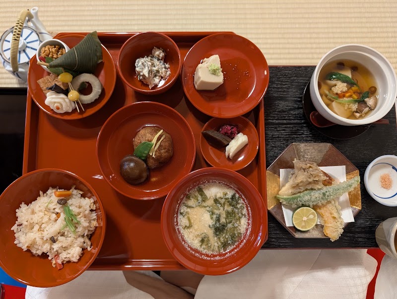 Shigetsu - Shigetsu Japan, 〒616-8385 京都府京都市右京区嵯峨天龍寺芒ノ馬場町６８