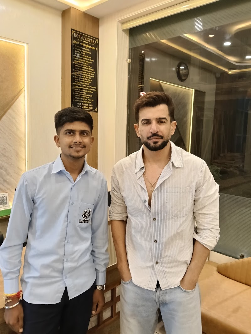 HOTEL VISTARA - HOTEL VISTARA Green park, 94, Indore - Ujjain Rd, near golden petrol pump, Keshav Nagar, Ujjain, Sawara Khedi, Madhya Pradesh 456006, India