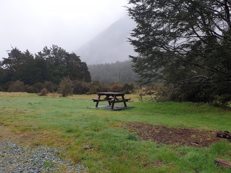 Totara Campsite (DOC) - Totara Campsite (DOC), State Highway 94, Te Anau 9600, New Zealand