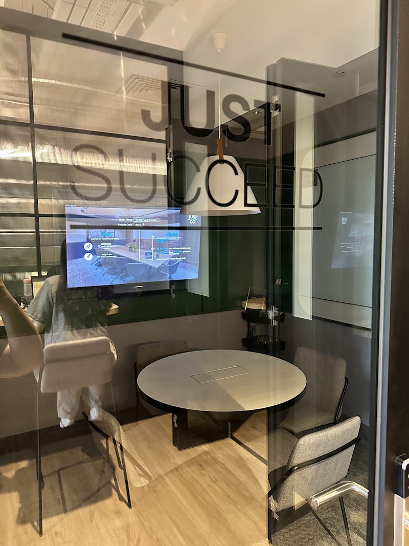 JustCo – The Metropolis (Coworking & Office Space) - JustCo – The Metropolis (Coworking & Office Space), 9 N Buona Vista Dr, #02-01, Singapore 138588