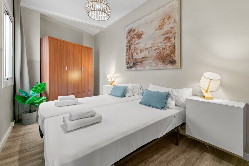 SUITE HOME SAGRADA FAMILIA - SUITE HOME SAGRADA FAMILIA, Av. de Gaudí, 28, Eixample, 08025 Barcelona, Spain