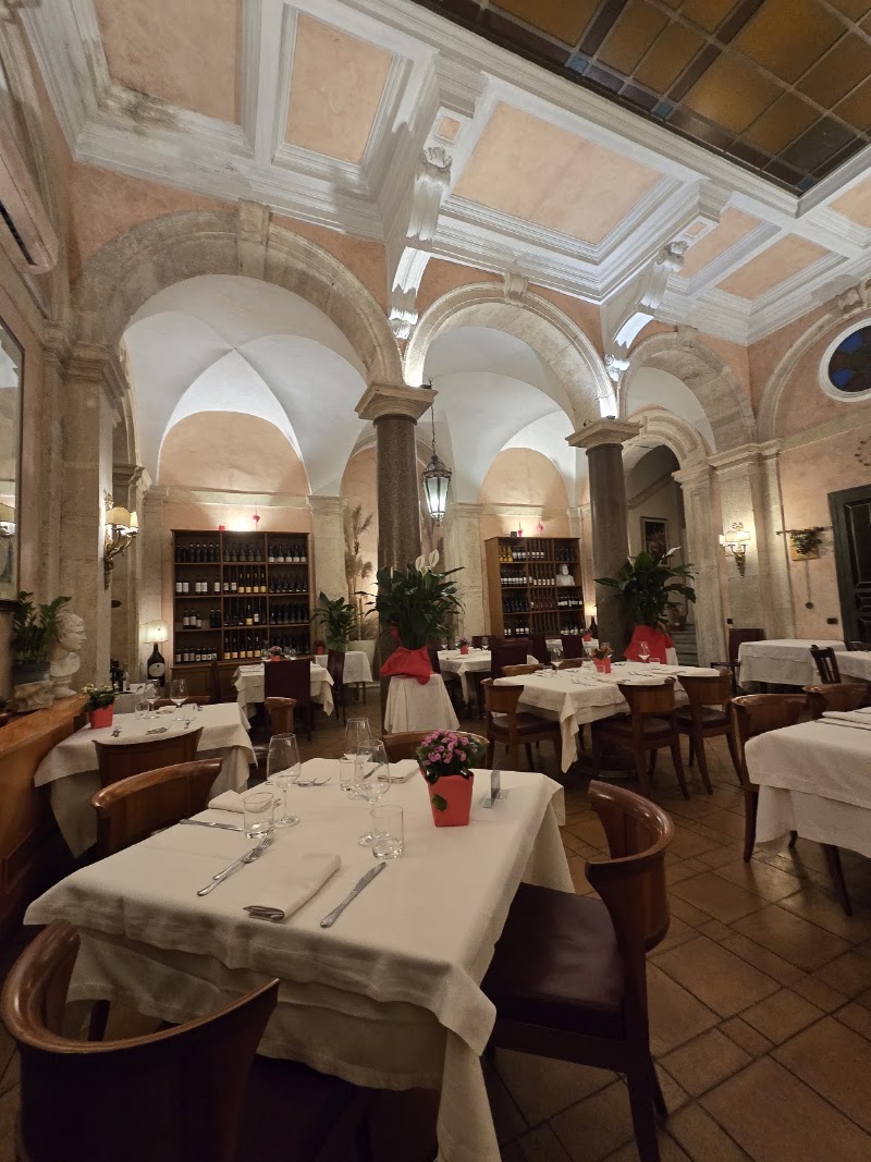 Casa Bleve - Casa Bleve, Via del Teatro Valle, 48, 00186 Roma RM, Italy
