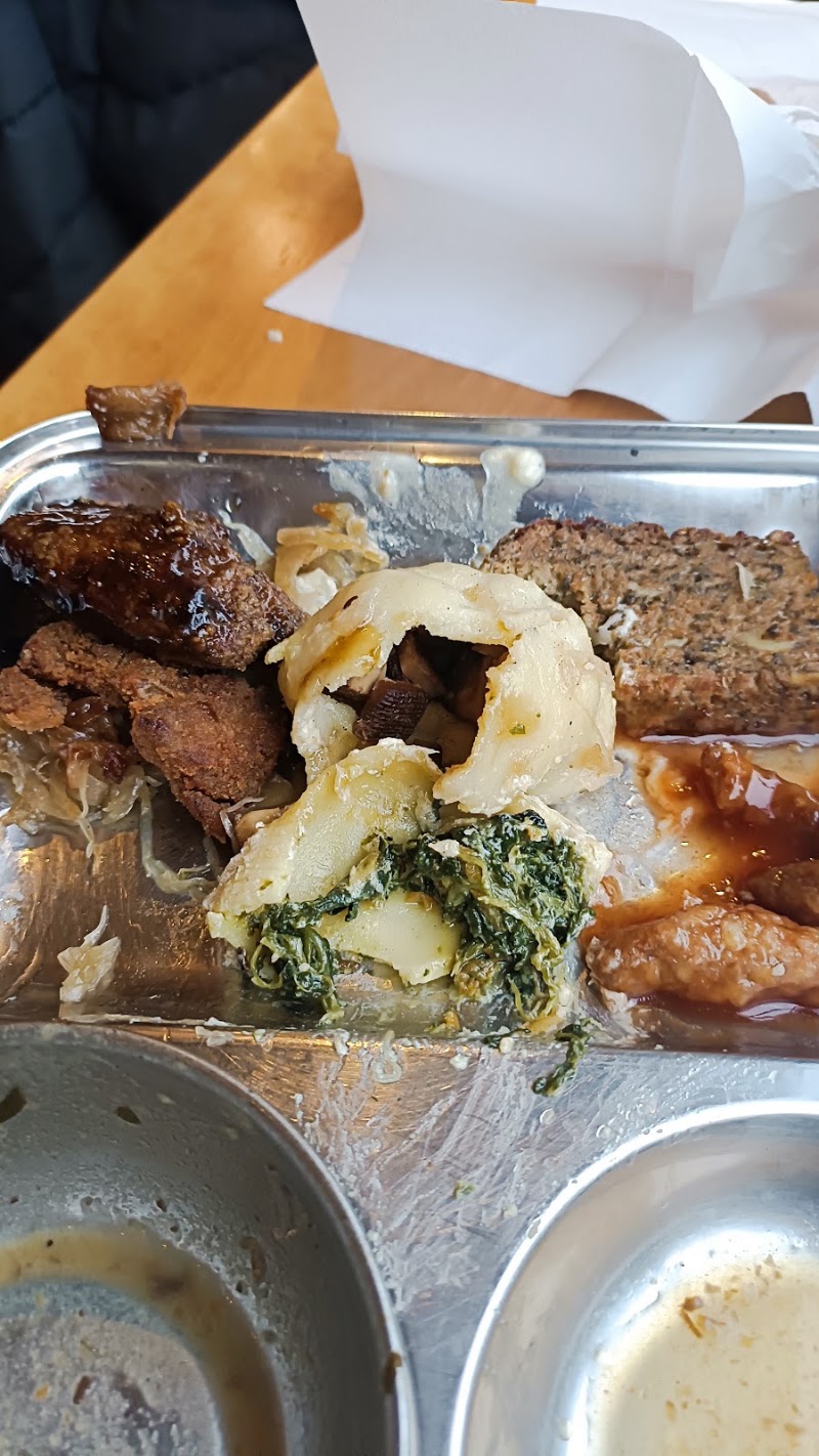 Vegetarianska samoobsluha - Vegetarianska samoobsluha 24, Vladislavova 1587, Nové Město, 110 00 Praha-Praha 1, Czechia