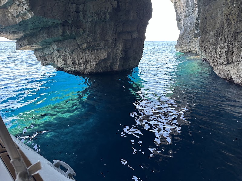 Mario rent - Mario rent Trg svetog Stjepana 38, 21450, Hvar, Croatia