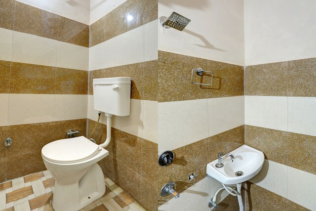 OYO Flagship HOTEL RELAX INN - OYO Flagship HOTEL RELAX INN, Shiv Shakti dharm kanta, District, Dhanipur, Aligarh, Uttar Pradesh 202002, India