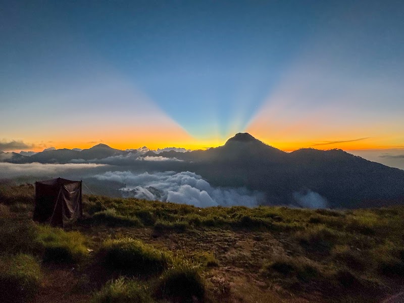 Parman Trekker Guide / Rinjani Trekking Specialist ( Lombok Trekking Tour Organizer ) - Parman Trekker Guide / Rinjani Trekking Specialist ( Lombok Trekking Tour Organizer ), Jl. Pariwisata, Senaru, Kec. Bayan, Kabupaten Lombok Utara, Nusa Tenggara Bar. 83354, Indonesia
