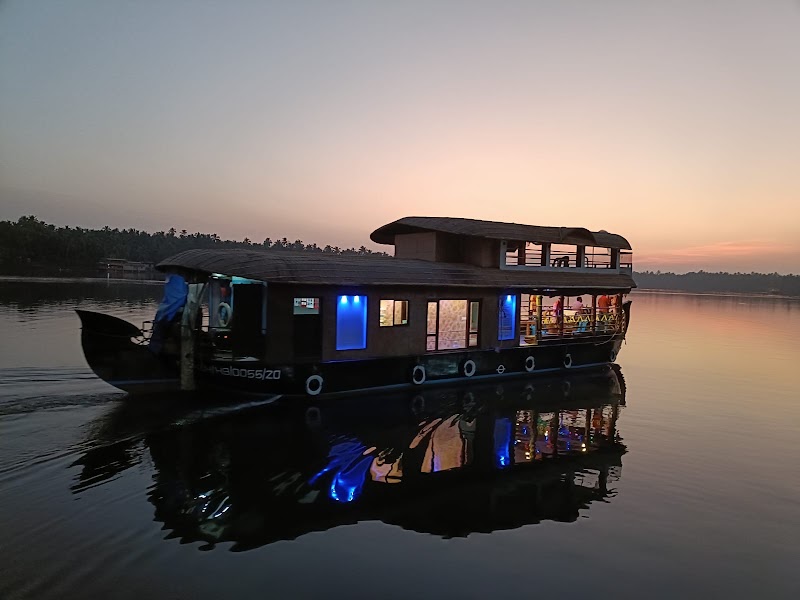 Kerala Bekal Houseboat Nileshwar - Kerala Bekal Houseboat Nileshwar, Nileshwar Houseboat, Achamthuruthi Balagokulam Temple Achamthuruthi, near Walking Bridge, Nileshwar, Achamthuruthy, Kerala 671351, India