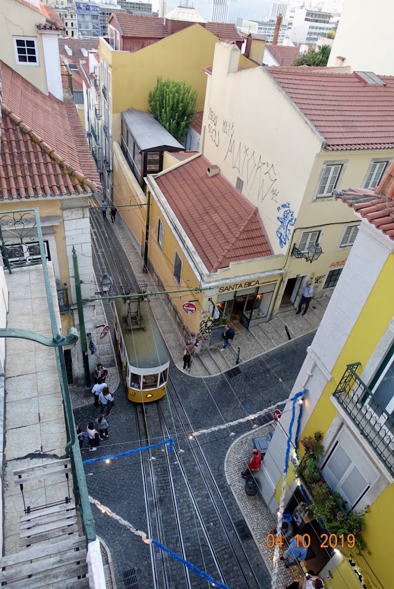 Rua Da bica de duarte belo - Rua Da bica de duarte belo, R. da Bica de Duarte Belo, 1200-259 Lisboa, Portugal