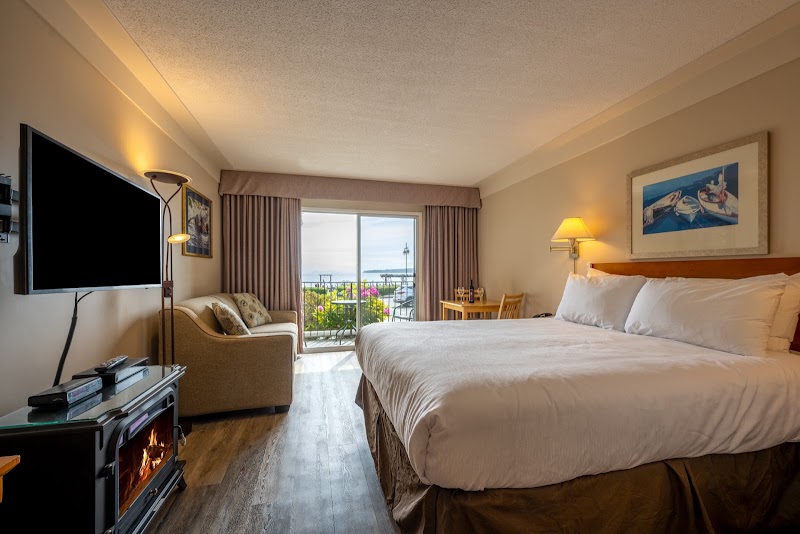 Sidney Waterfront Inn & Suites - Sidney Waterfront Inn & Suites 9775 First St, Sidney, BC V8L 1W5, Canada
