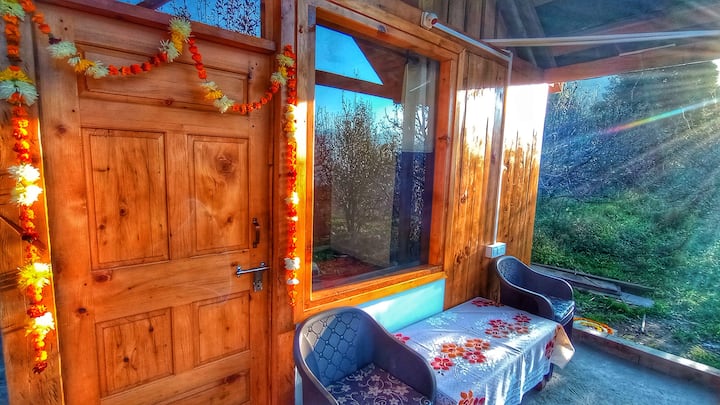 The Hidden Nest Homestay - The Hidden Nest Homestay Village, Renh Deohari Valley, Sainj, Kanaun, Himachal Pradesh 175134, India