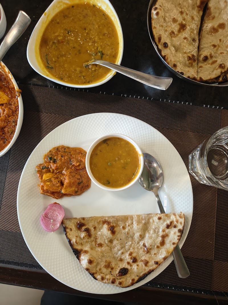 The Yellow Chilli Prayagraj - The Yellow Chilli Prayagraj 5th Floor, Wp Arena Mall, Lal Bahadur Shastri Marg, Civil Lines, Prayagraj, Uttar Pradesh 211001, India