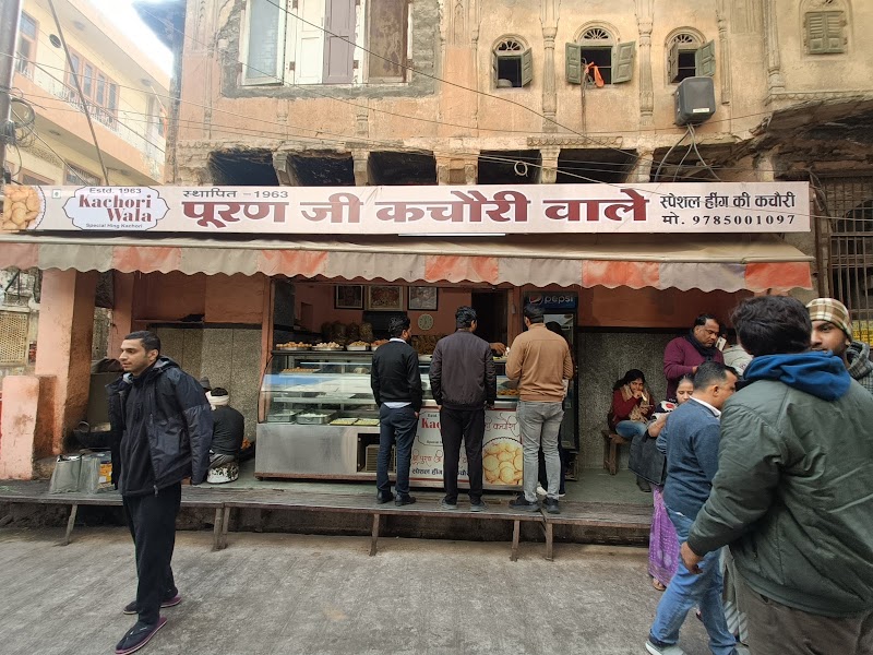 Puran Ji Kachori Wala - Puran Ji Kachori Wala S B B J Street, SBBJ Street, 1182, Natanion Ka Rasta, Chaura Rasta, Modikhana, Jaipur, Jaipur Nagar Nigam Area, Rajasthan 302003, India