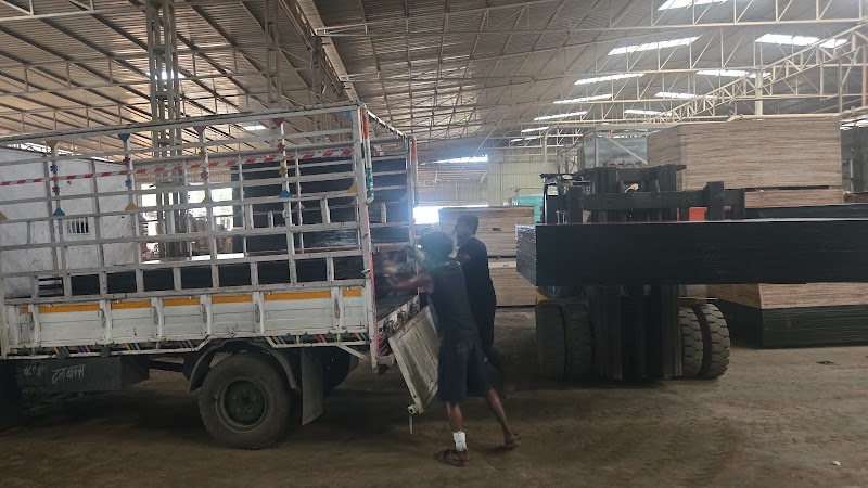 SHOORA PLYWOOD-MANOJ TIMBER INDUSTRY - SHOORA PLYWOOD-MANOJ TIMBER INDUSTRY, Megh Market, near POSTOFFICE, Utai, Bhilai, Chhattisgarh 490026, India