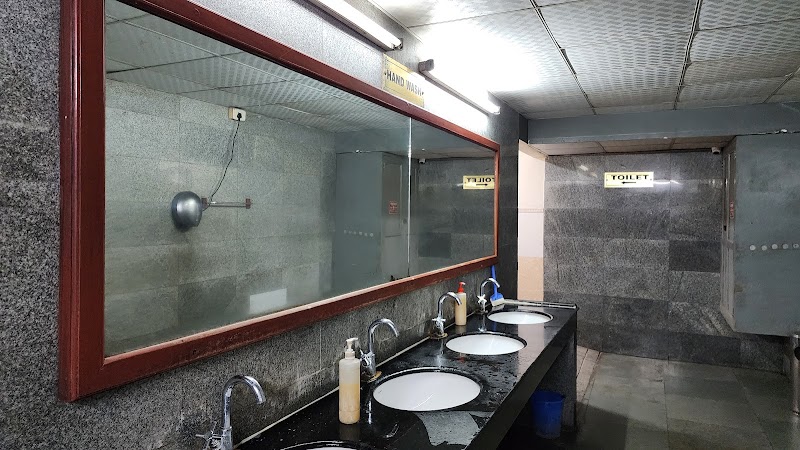 New Woodlands Hotel - New Woodlands Hotel 72-75, Dr Radha Krishnan Salai, CIT Colony, Mylapore, Chennai, Tamil Nadu 600004, India