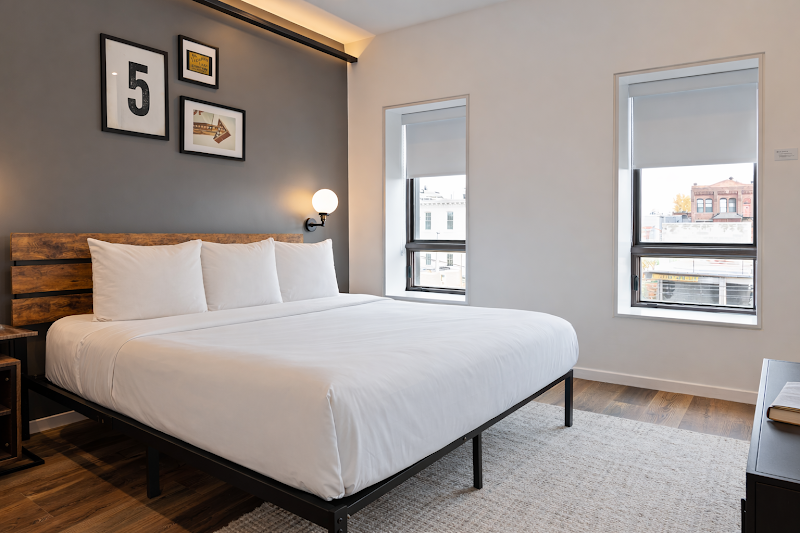 Sosuite at The Queen - Queen Village - Sosuite at The Queen - Queen Village, 628 S 5th St, Philadelphia, PA 19147, USA