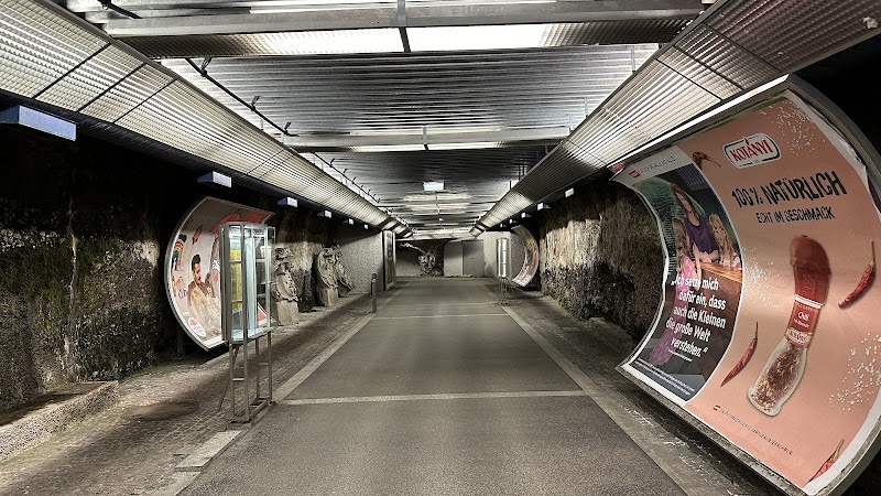 Mönchsberg Elevator - Mönchsberg Elevator, Gstättengasse 13, 5020 Salzburg, Austria