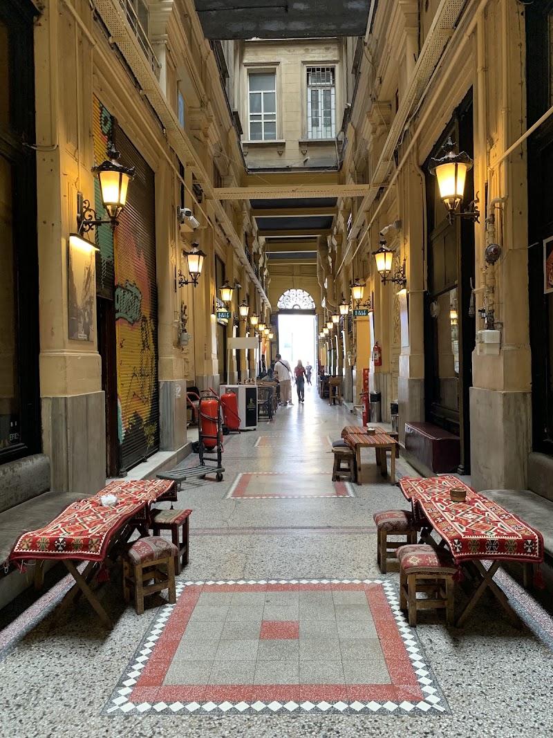 İstiklal Caddesi - İstiklal Caddesi İstiklal Cd., Beyoğlu/İstanbul, Türkiye